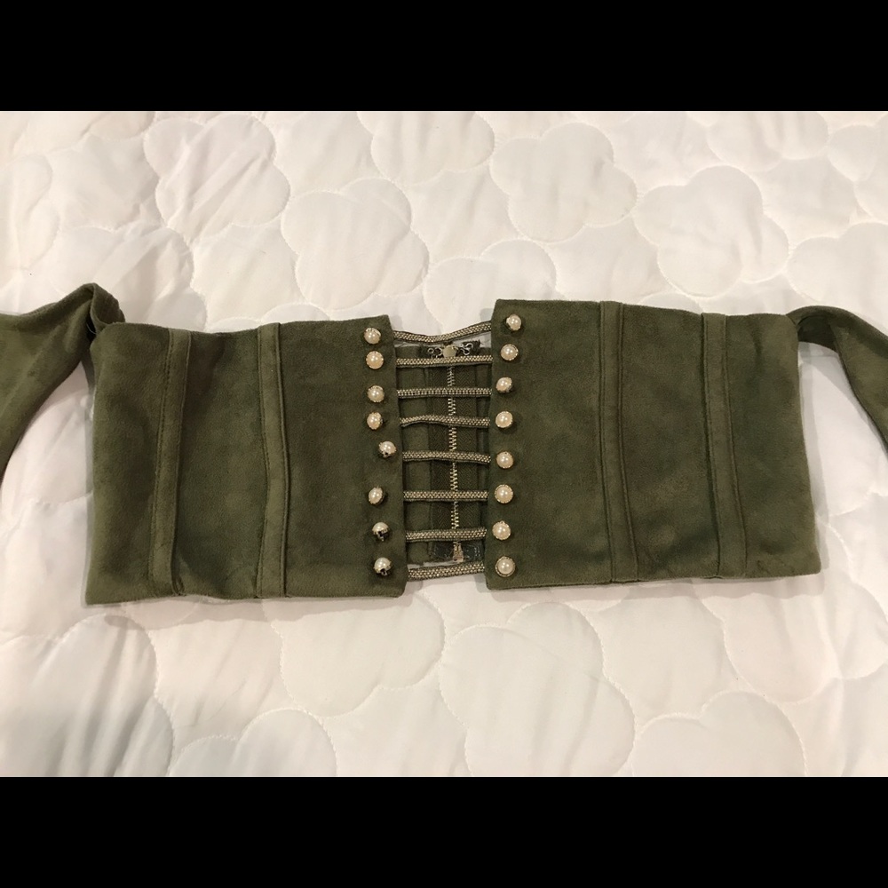 Two Piece Set - Picture 6 of 7